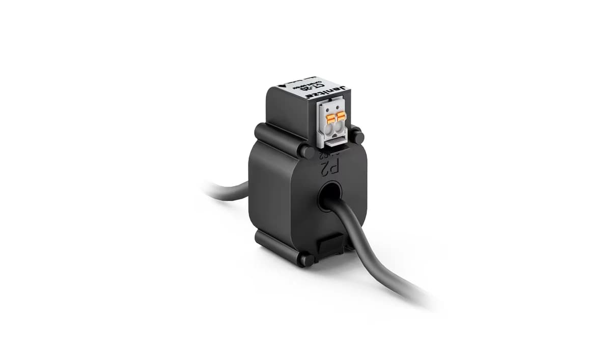 Compact current transformer for operating and residual current